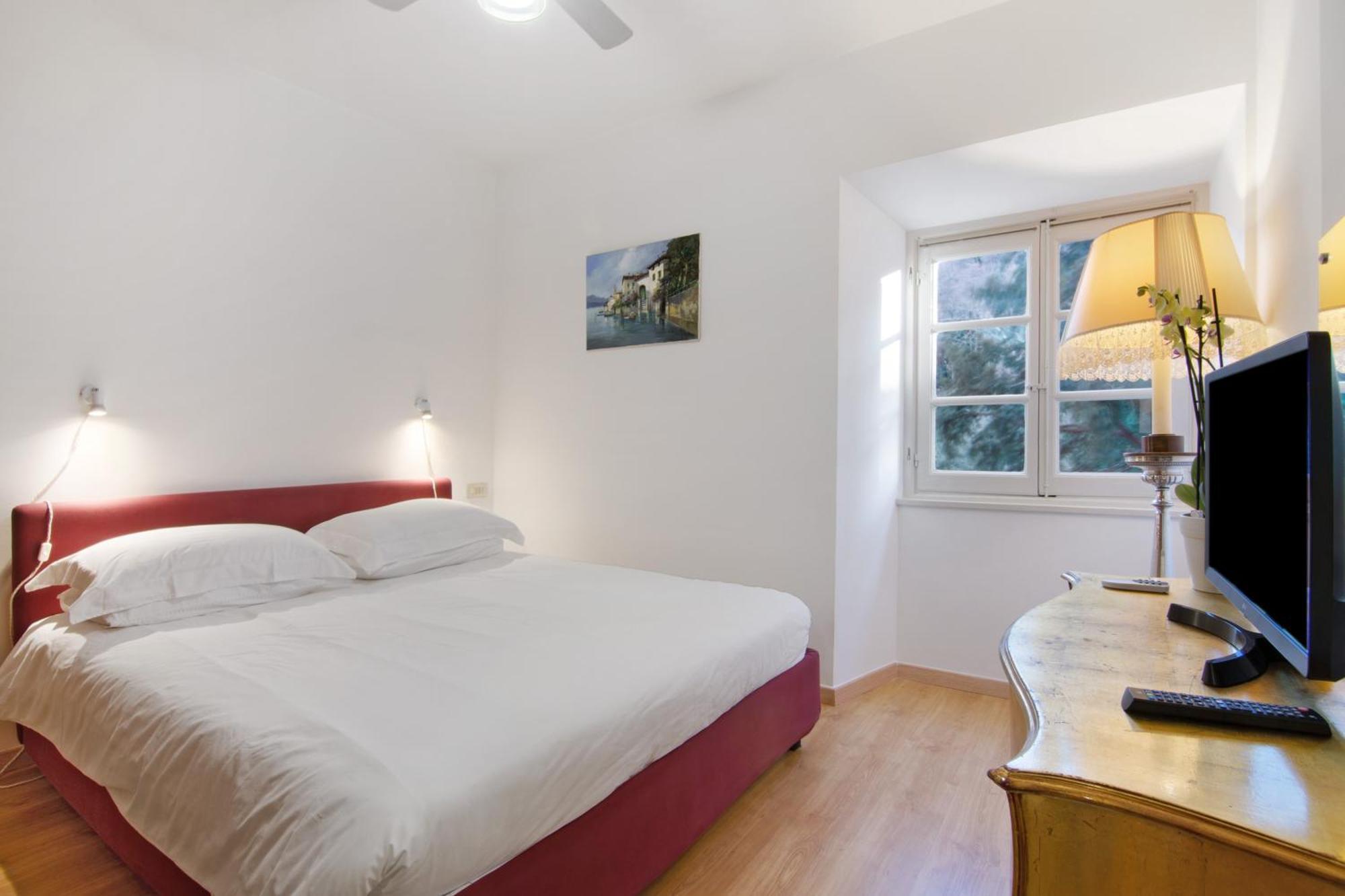 La Contessa - Lenno Appartement Buitenkant foto